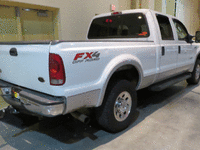 Image 7 of 10 of a 2006 FORD F-250 SUPER DUTY XLT