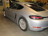 Image 3 of 10 of a 2018 PORSCHE 718 CAYMAN