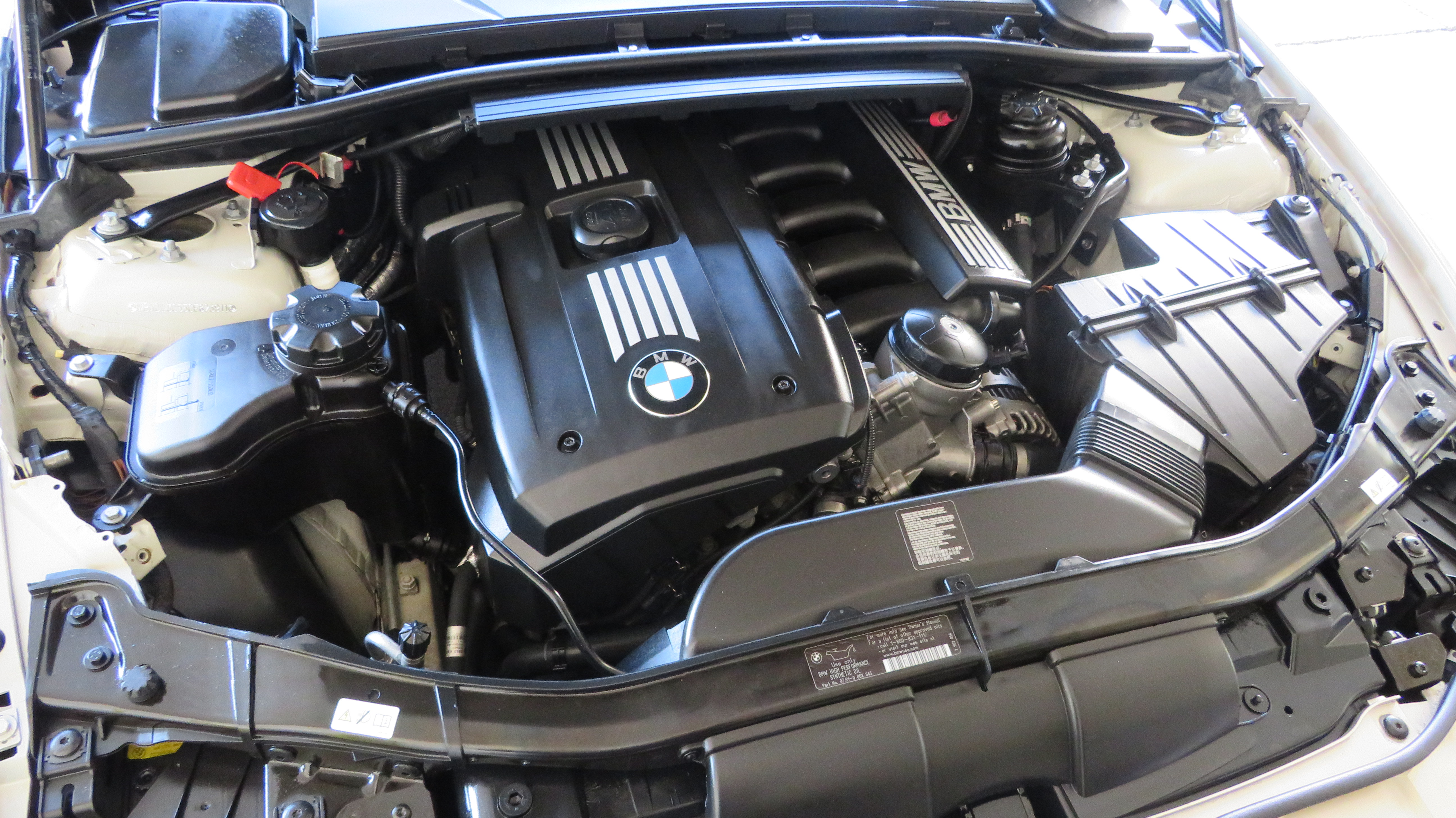 12th Image of a 2012 BMW 328I