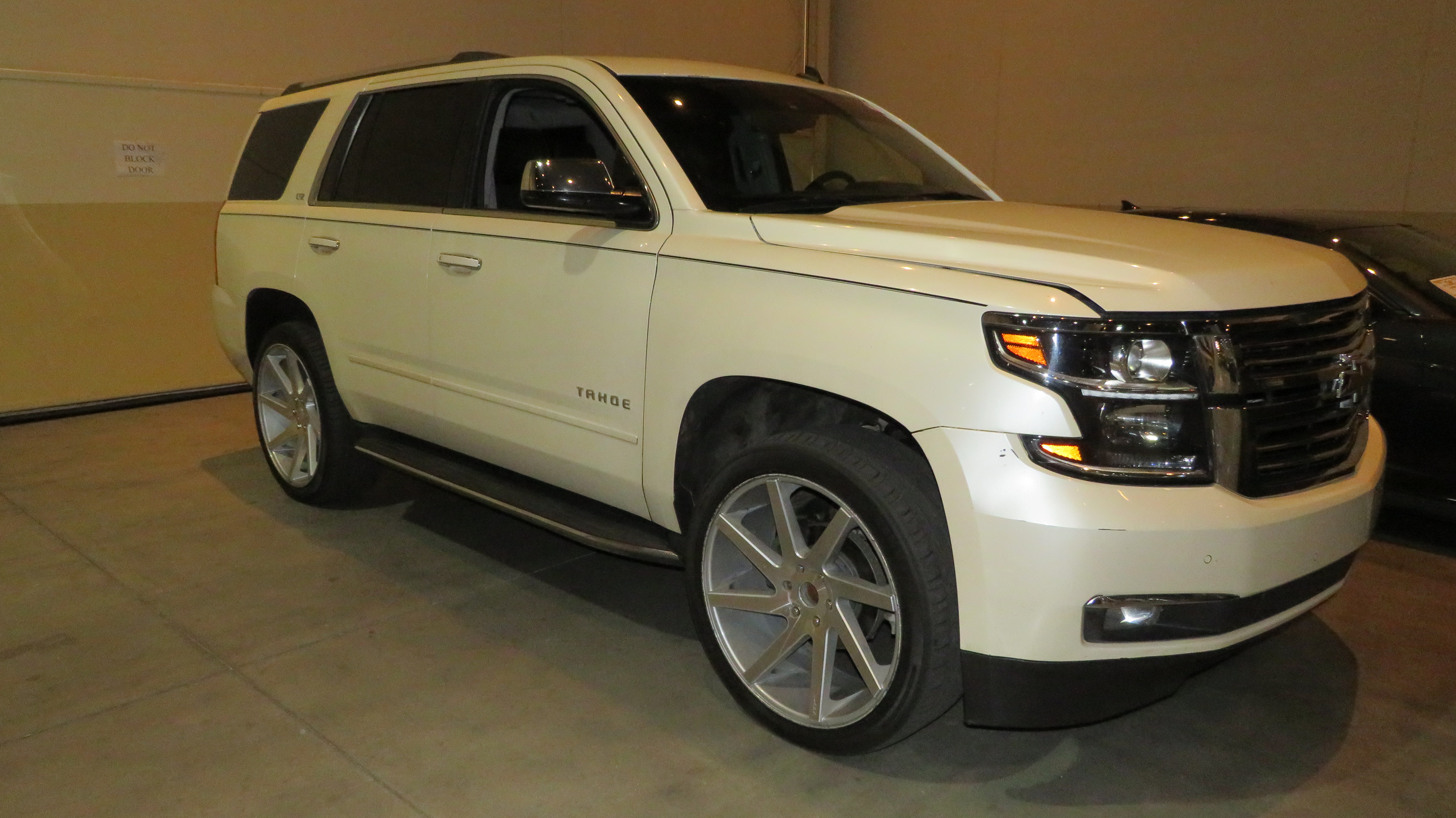 0th Image of a 2015 CHEVROLET TAHOE LTZ