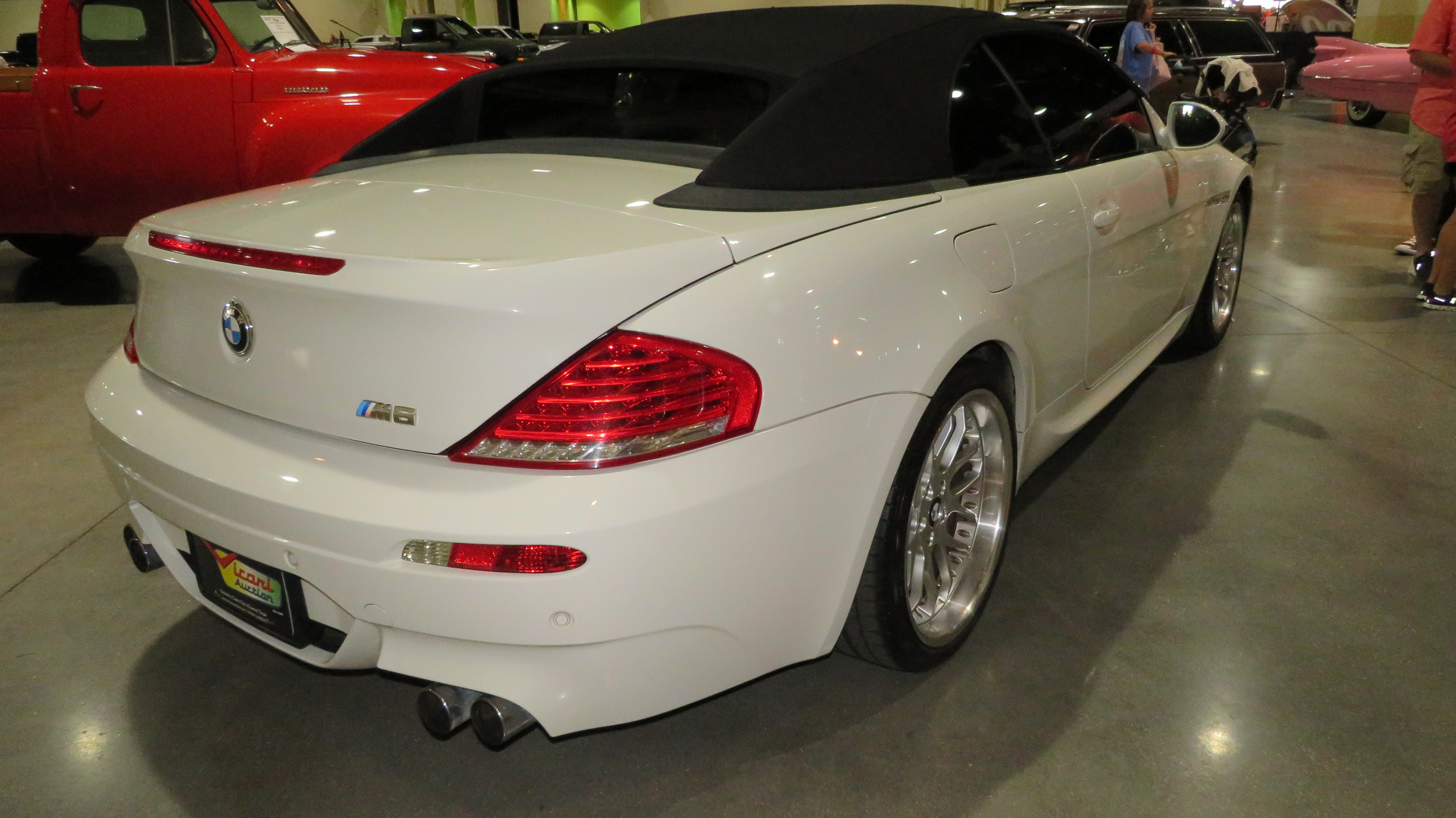 1st Image of a 2010 BMW M6 CABRIO