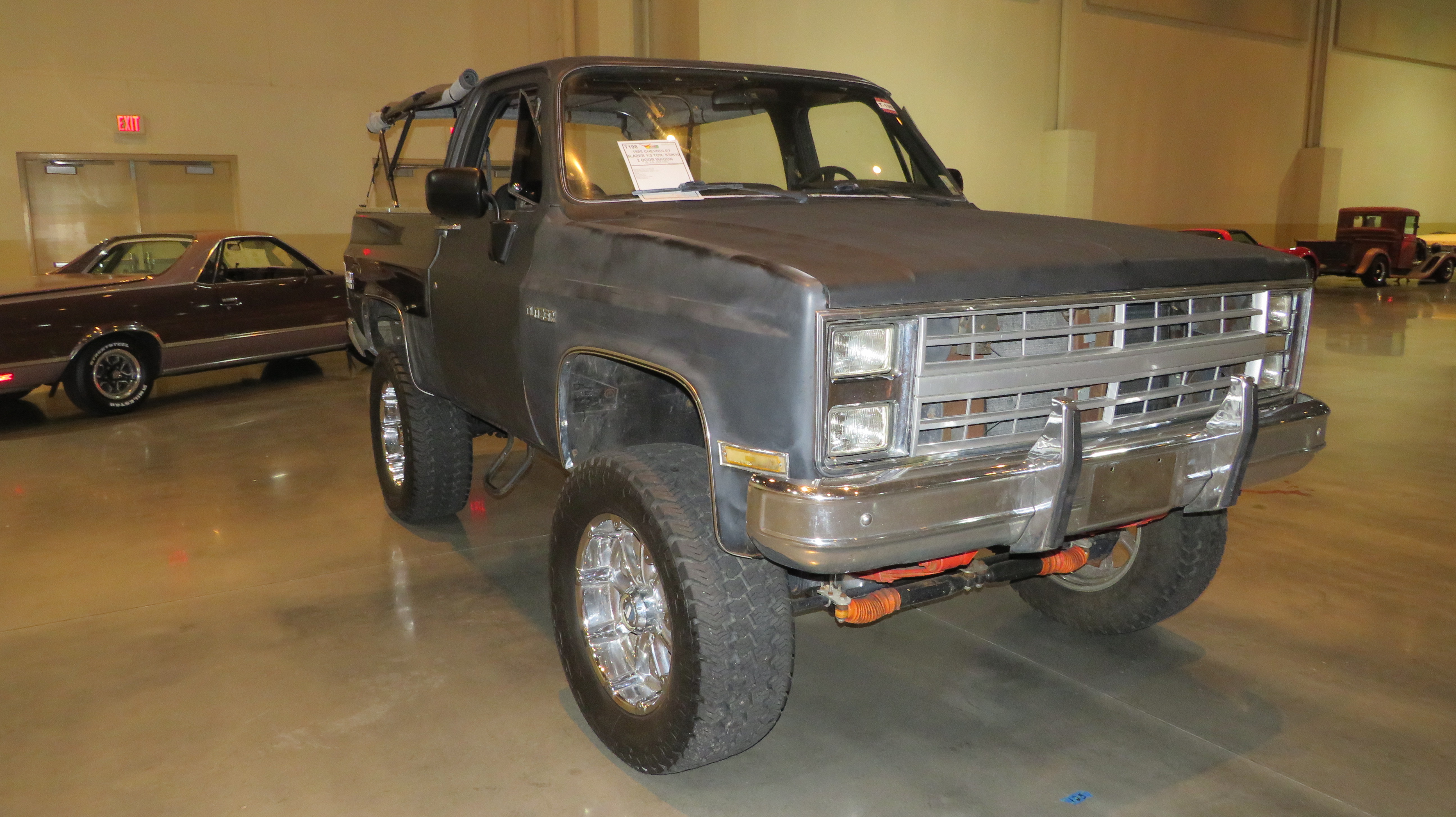 1st Image of a 1985 CHEVROLET BLAZER 1/2 TON; K5/K10