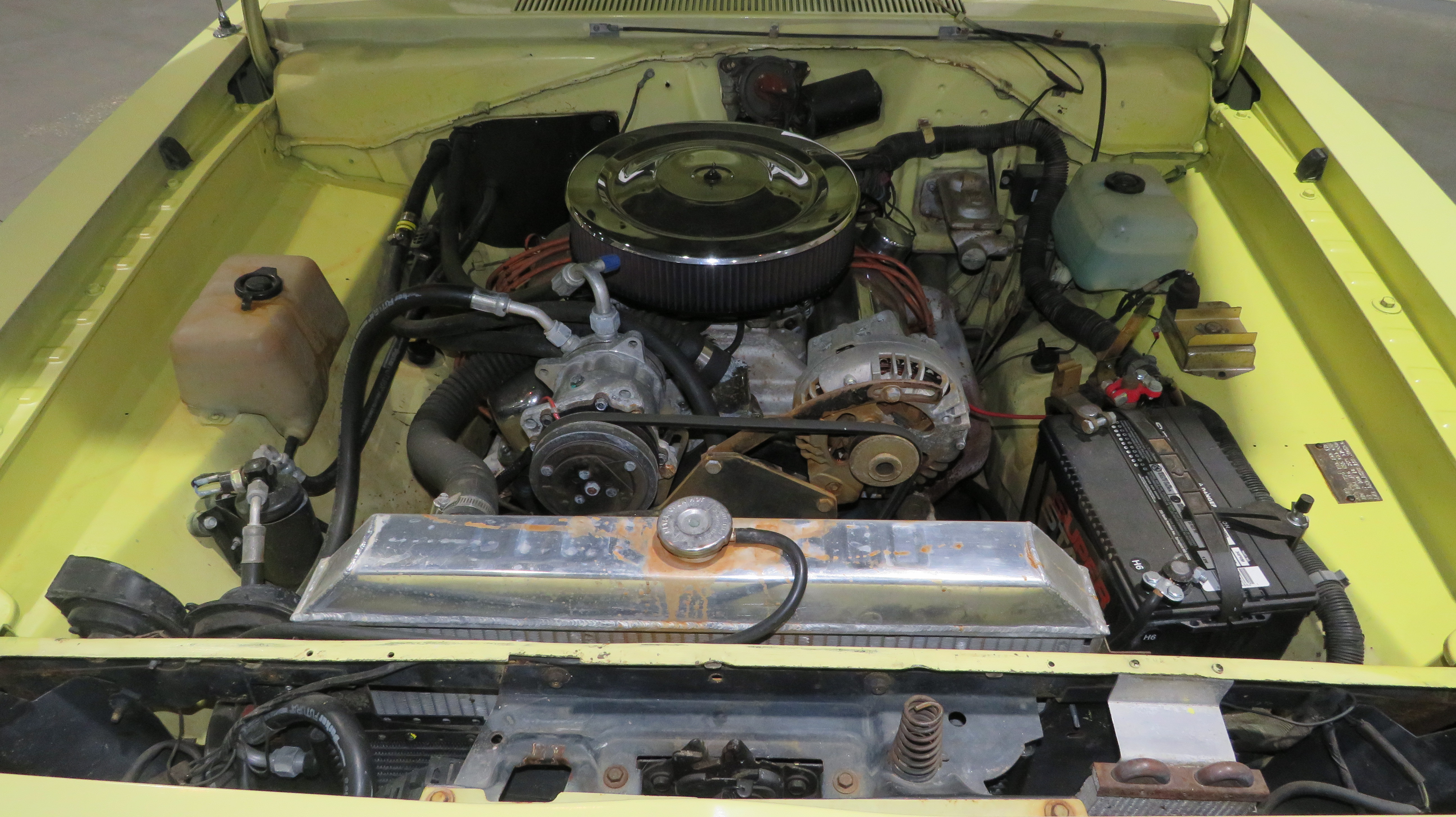 2nd Image of a 1969 PLYMOUTH BARRACUDA