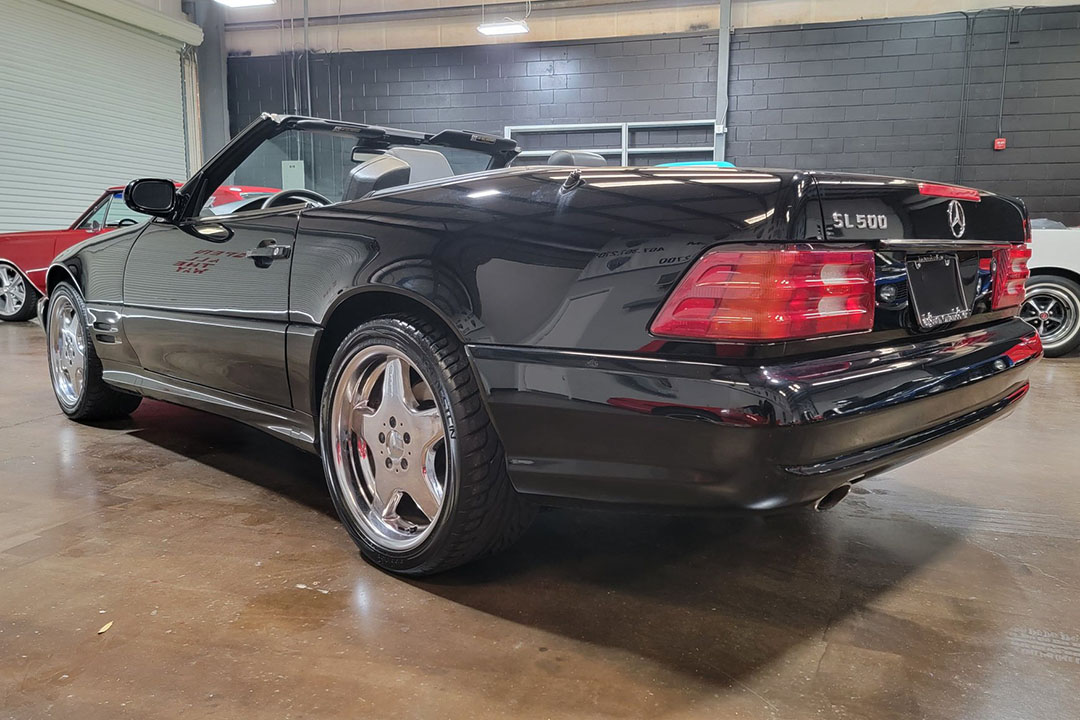 3rd Image of a 2001 MERCEDES-BENZ SL500