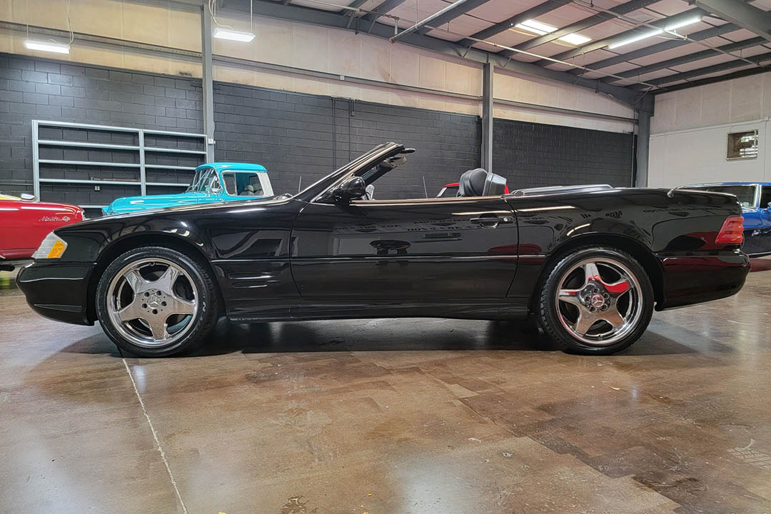 5th Image of a 2001 MERCEDES-BENZ SL500