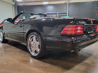 Image 4 of 21 of a 2001 MERCEDES-BENZ SL500