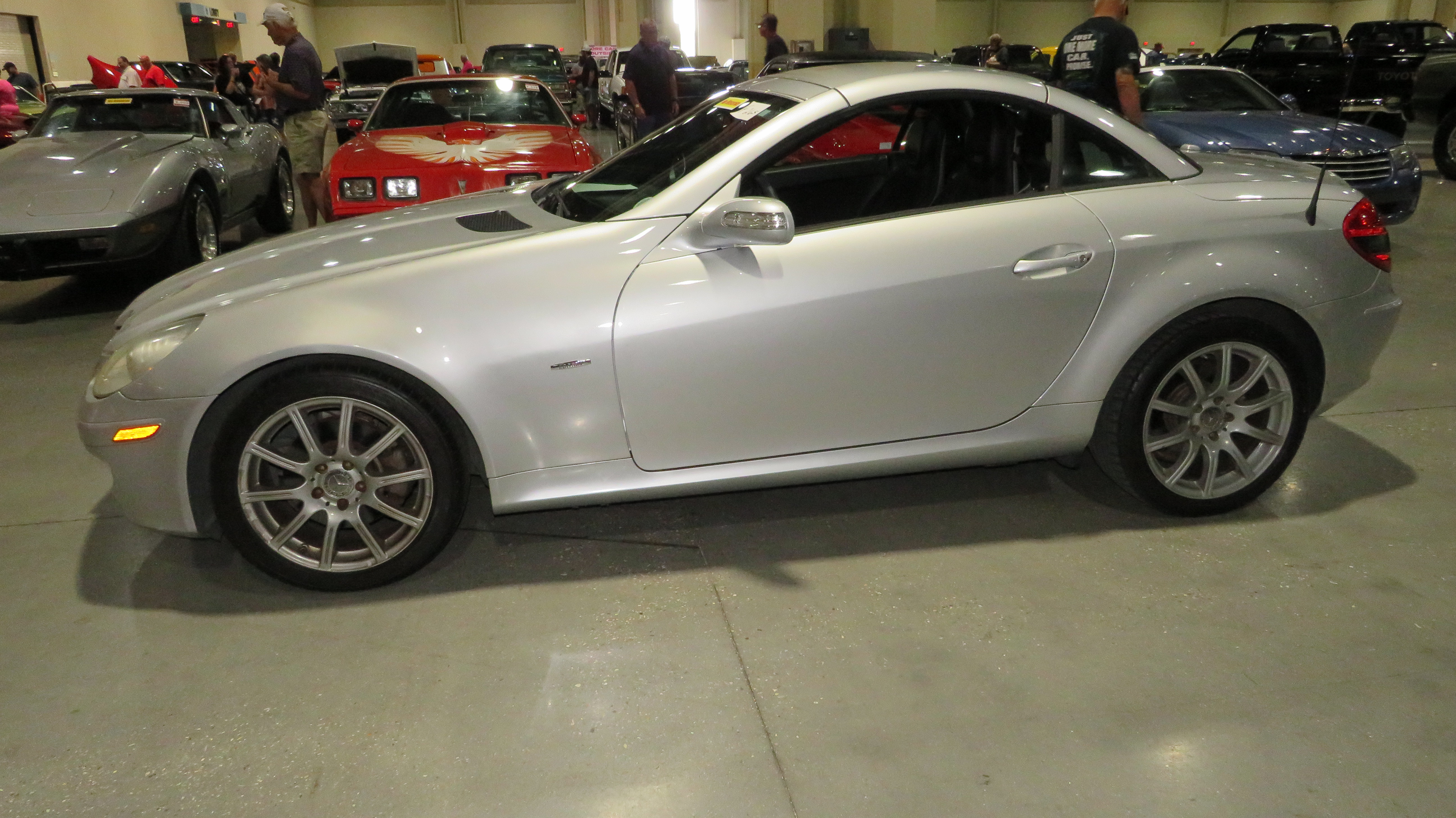 2nd Image of a 2008 MERCEDES-BENZ SLK