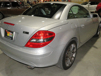 Image 2 of 12 of a 2008 MERCEDES-BENZ SLK