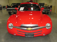 Image 3 of 13 of a 2003 CHEVROLET SSR LS