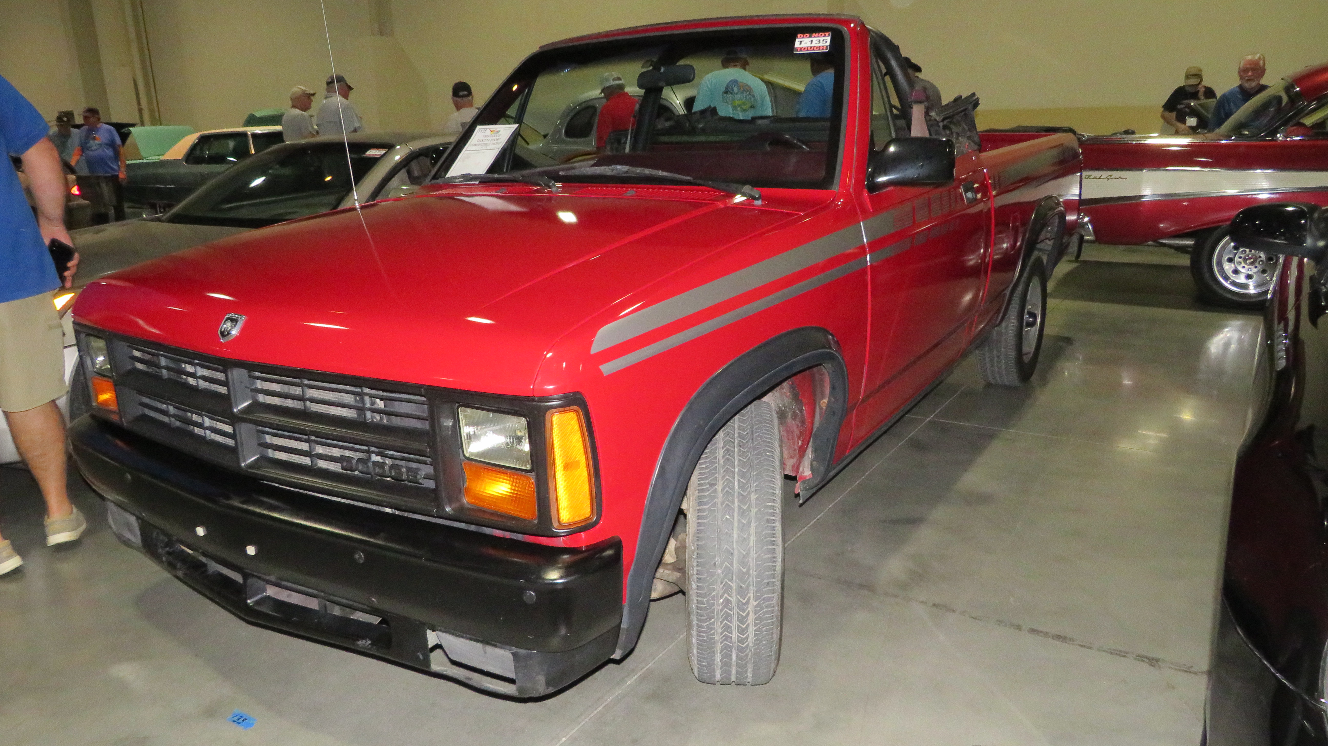 1st Image of a 1989 DODGE DAKOTA SPORT