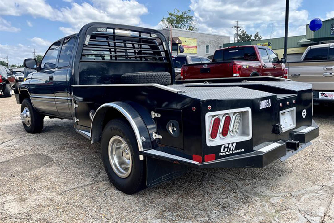 2nd Image of a 1998 DODGE RAM PICKUP 3500