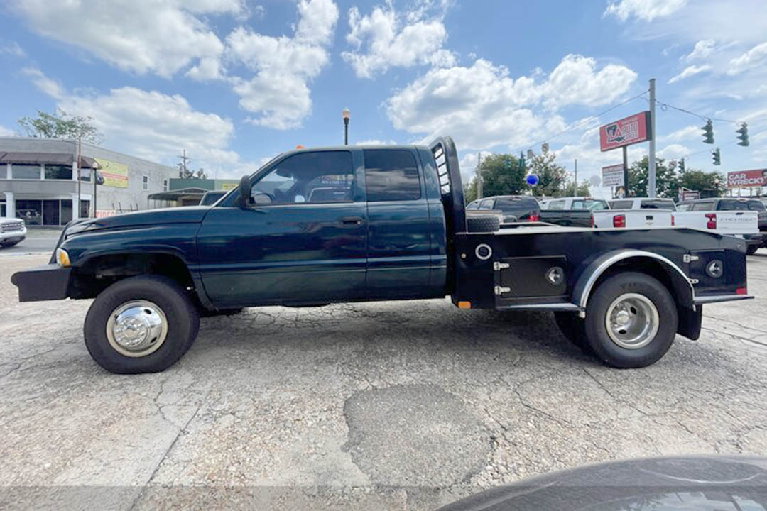 4th Image of a 1998 DODGE RAM PICKUP 3500