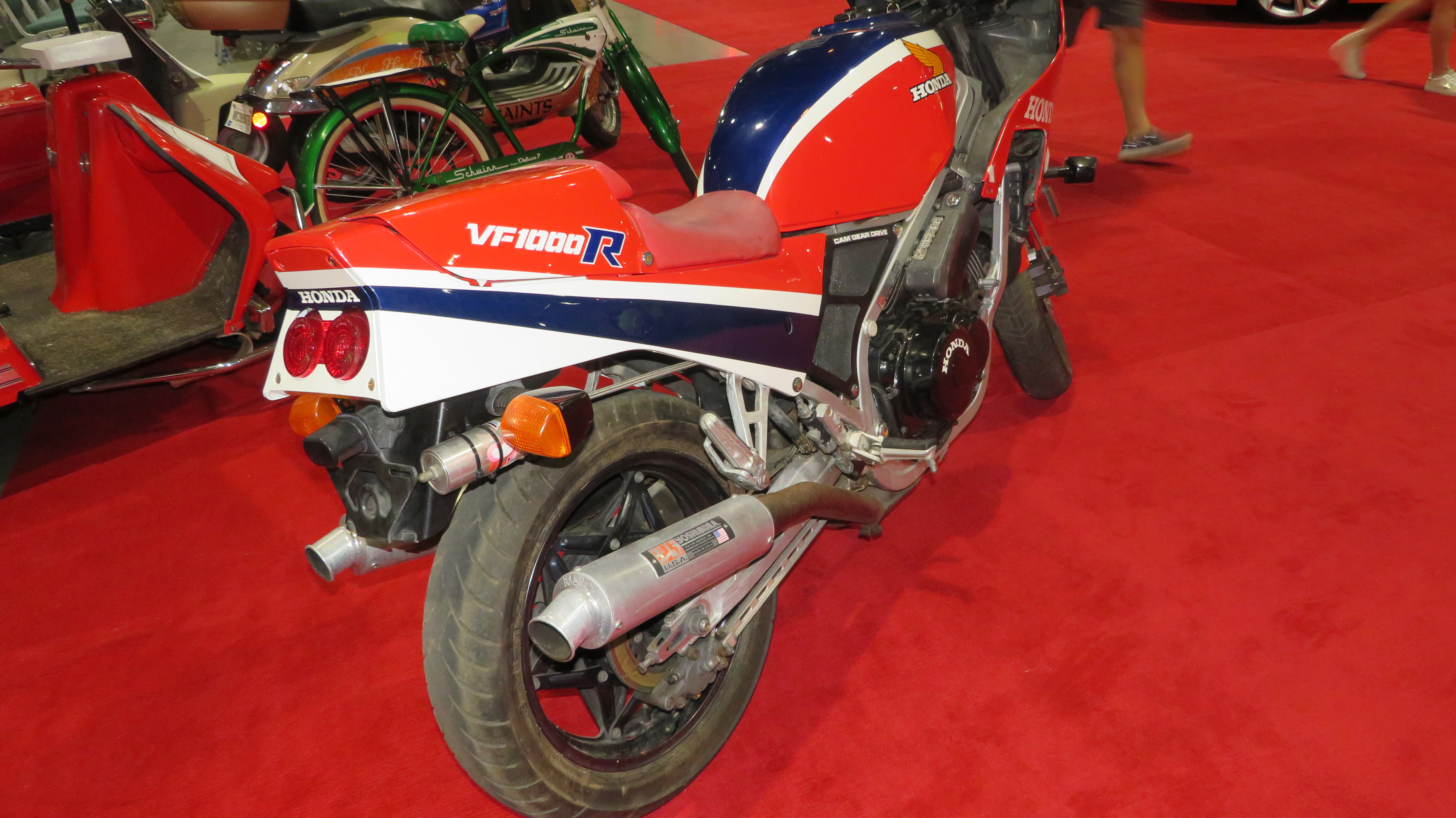 5th Image of a 1985 HONDA VF 1000R