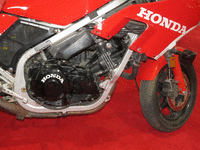 Image 5 of 6 of a 1985 HONDA VF 1000R