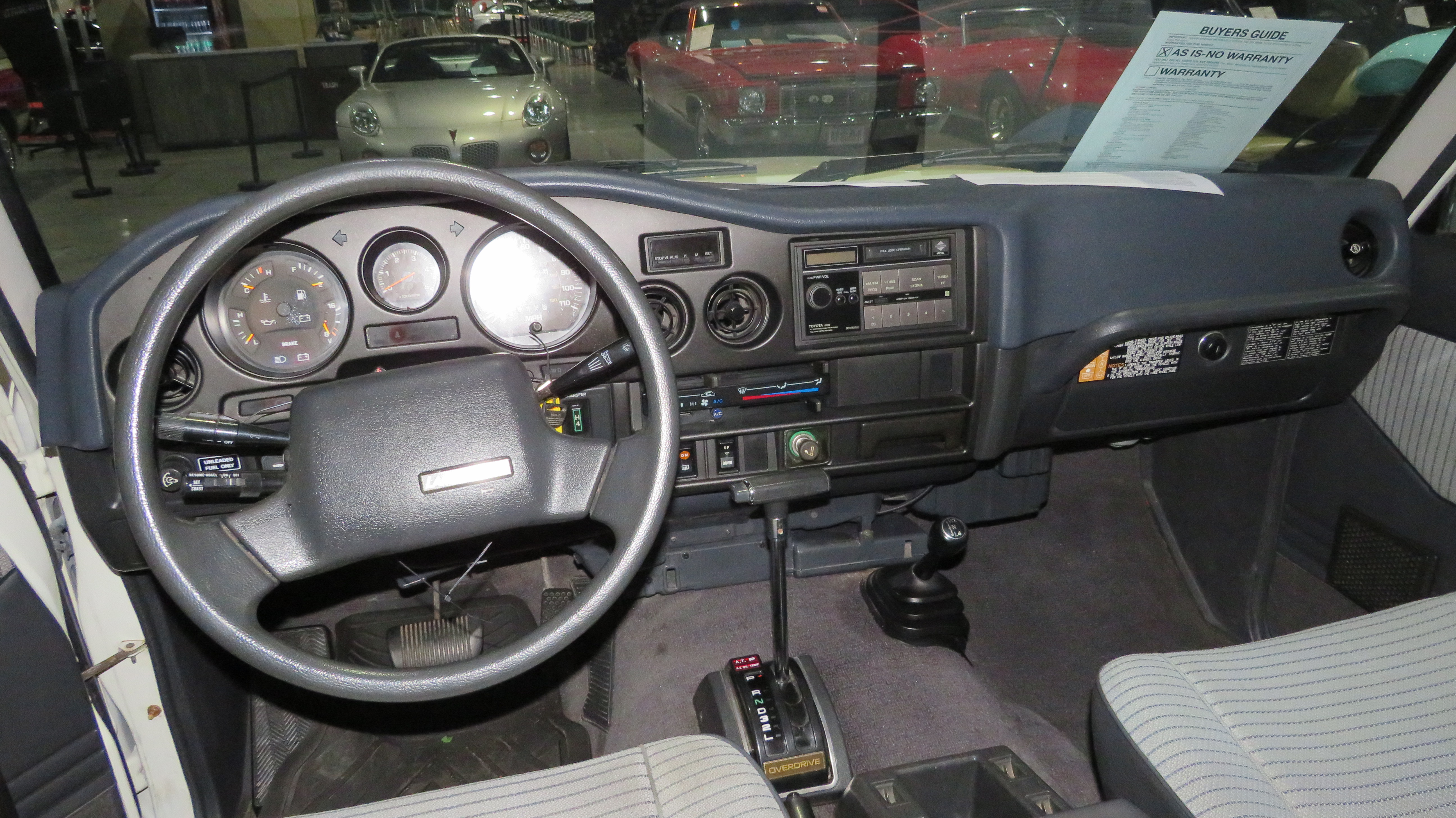 3rd Image of a 1988 TOYOTA LAND CRUISER