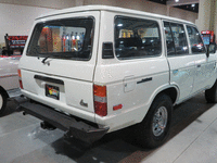 Image 9 of 11 of a 1988 TOYOTA LAND CRUISER
