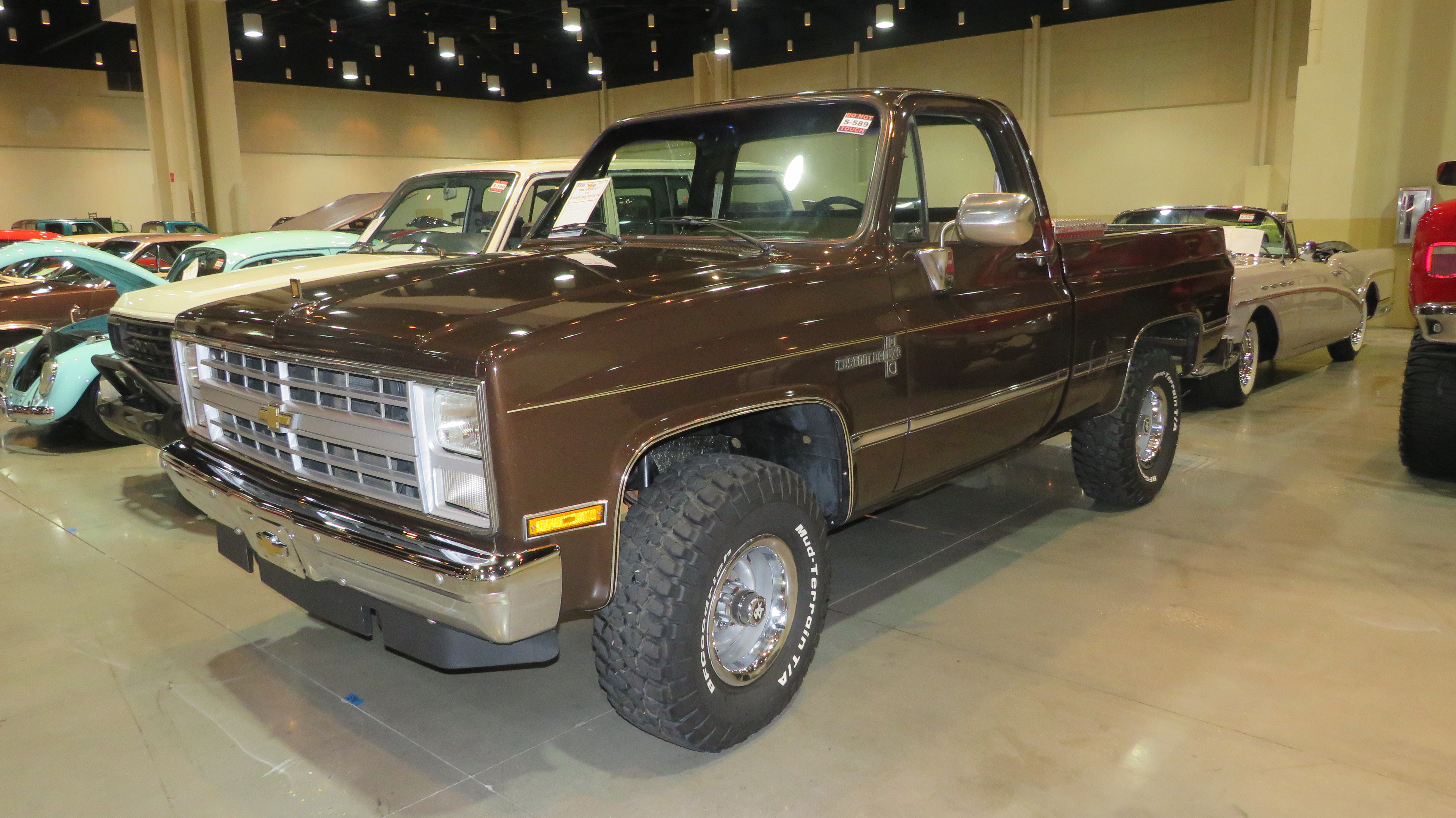 1st Image of a 1986 CHEVROLET K10