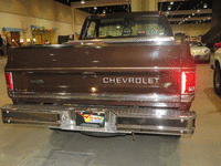 Image 11 of 13 of a 1986 CHEVROLET K10