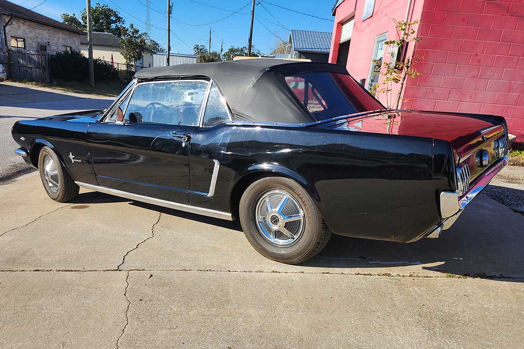 4th Image of a 1964 FORD MUSTANG