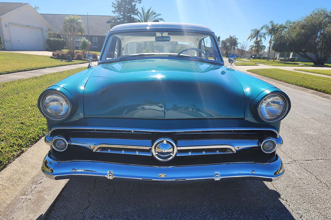 6th Image of a 1954 FORD CRESTLINER CROWN VICTORIA