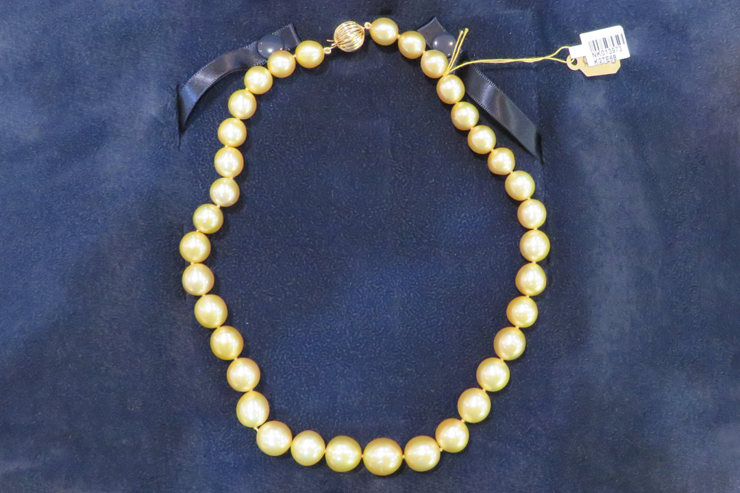 0th Image of a N/A LADY'S CULTURED SOUTH SEA PEARLS