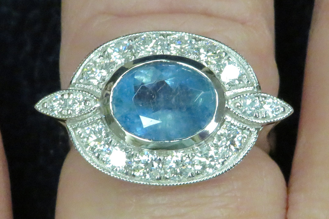 2nd Image of a N/A OVAL AQUAMARINE DIAMOND RING