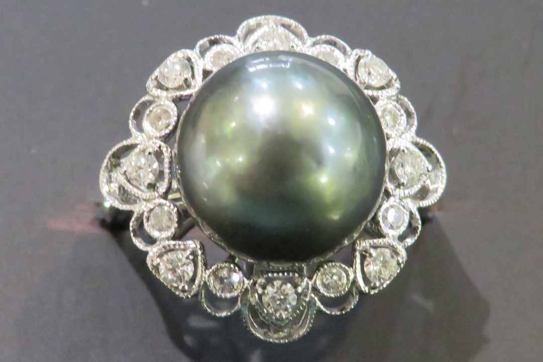 0th Image of a N/A SOUTH SEA PEARL DIAMOND RING