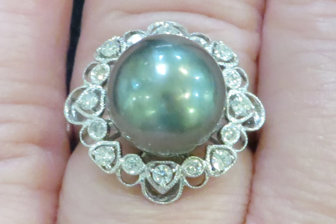 2nd Image of a N/A SOUTH SEA PEARL DIAMOND RING