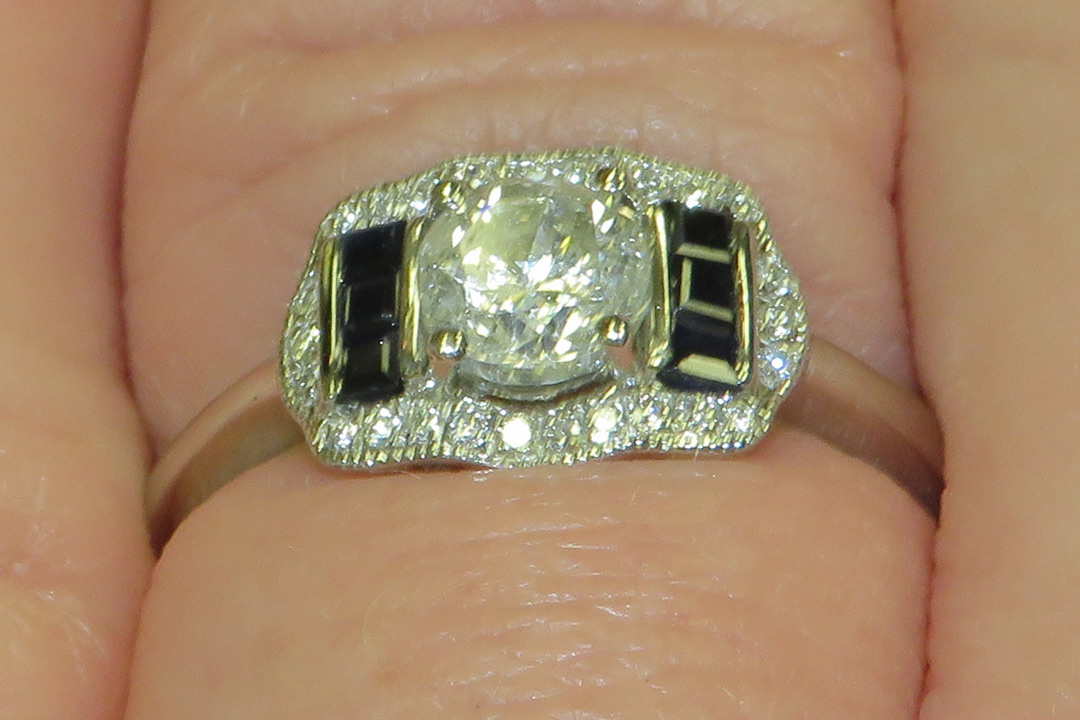 2nd Image of a N/A LADY DIAMOND SAPPHIRE SOLITAIRE RING