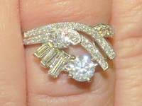 Image 4 of 5 of a N/A 18K WHITE GOLD DIAMOND RING