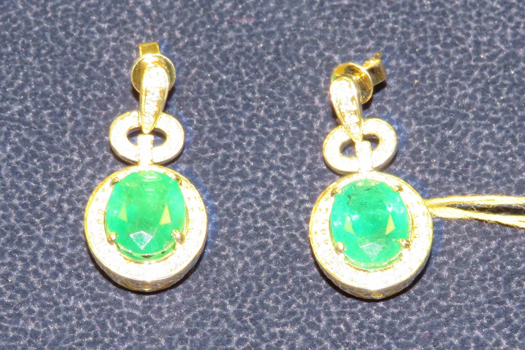 1st Image of a N/A NATURAL EMERALD BERYL & DIAMOND EARRINGS