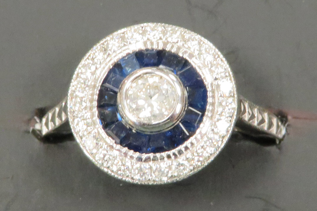 0th Image of a N/A GOLD DIAMOND SAPPHIRE RING