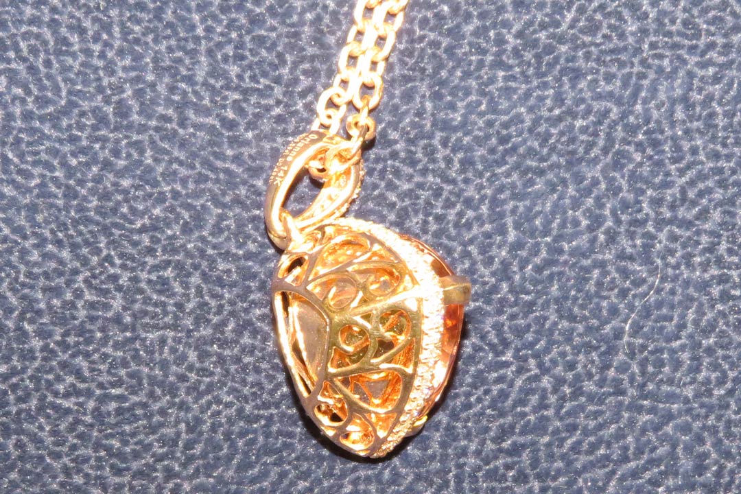 4th Image of a N/A LADIES CAST & ASSEMBLED MORGANITE AND DIAMOND NECKLACE