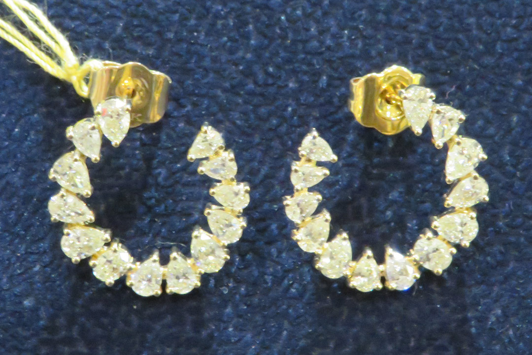 1st Image of a N/A GOLD PEAR& OVAL DIAMOND EARRINGS