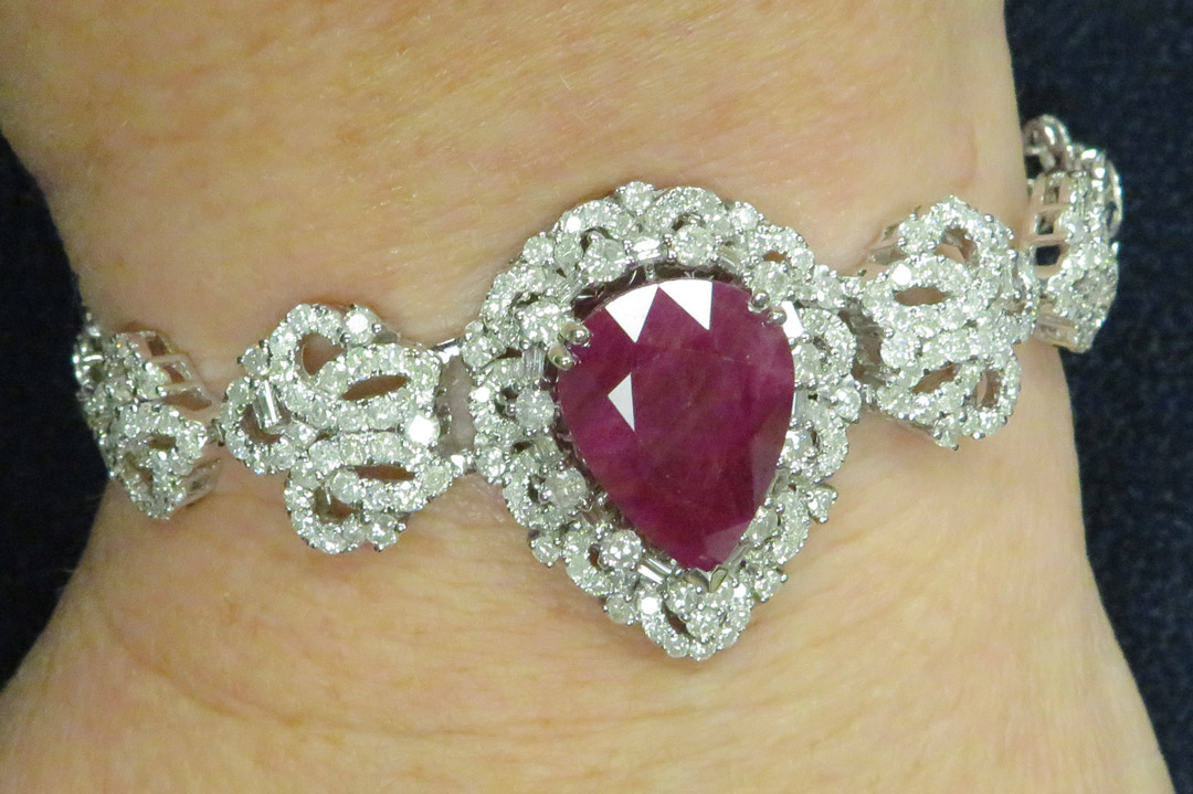 4th Image of a N/A NATURAL BURMESE RUBY CORUNDUM & DIAMOND BRACELET