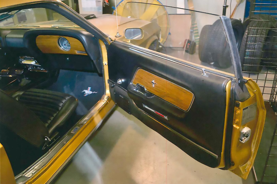 14th Image of a 1970 FORD MACH 1 SCJ