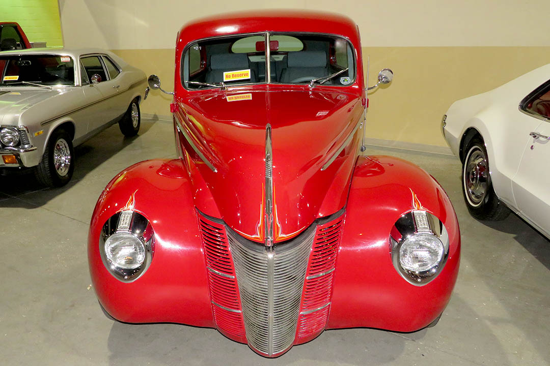 3rd Image of a 1940 FORD CUSTOM