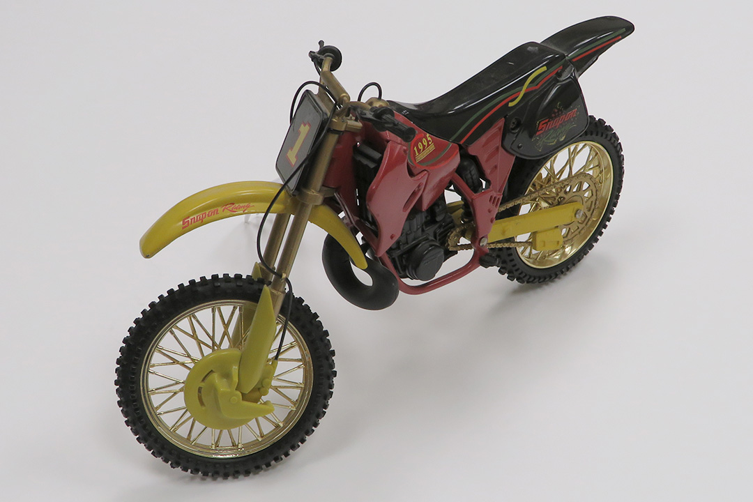 0th Image of a 1995 SNAP-ON RACING DIRT BIKE