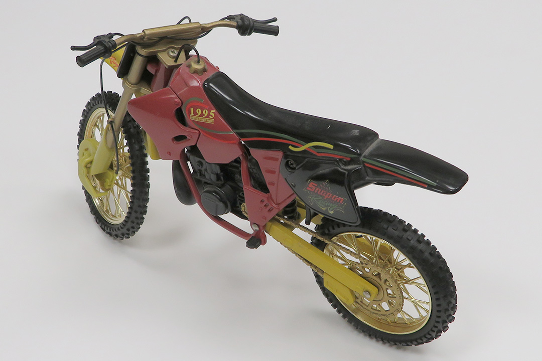 5th Image of a 1995 SNAP-ON RACING DIRT BIKE