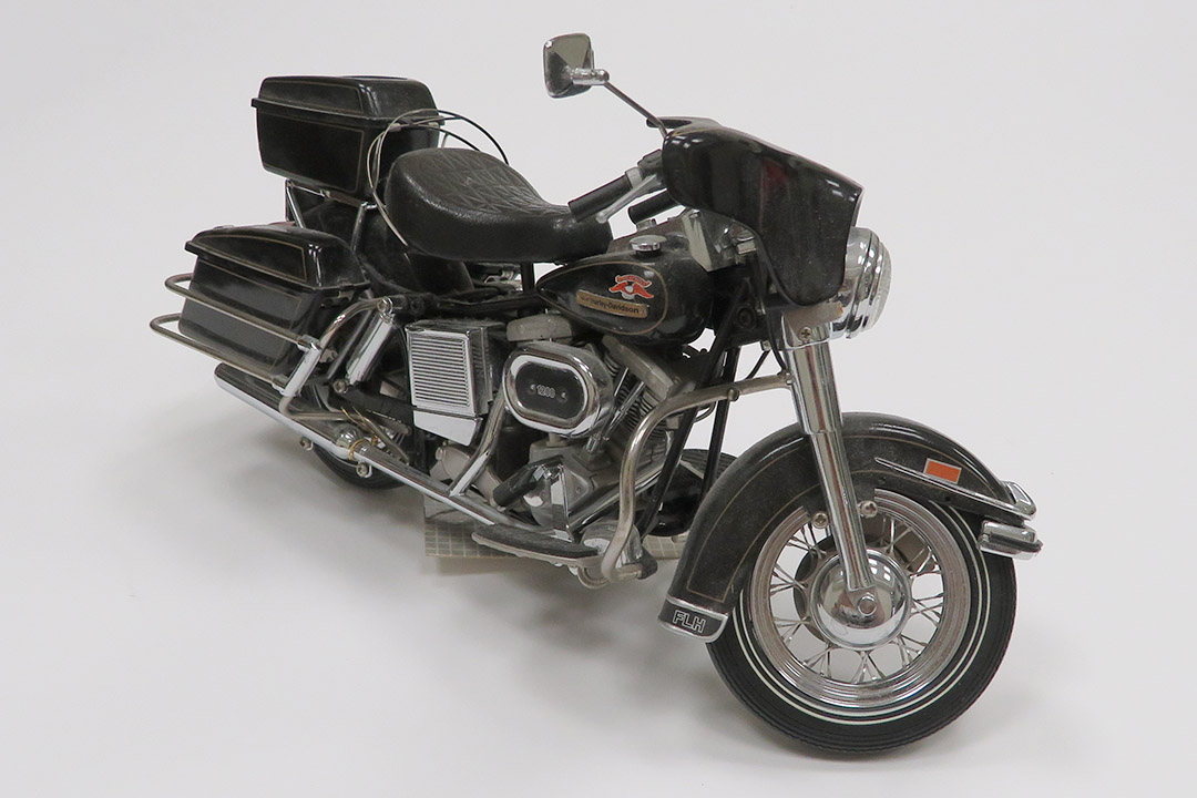 1st Image of a 1976 HARLEY-DAVIDSON ELCTRA DIE CAST