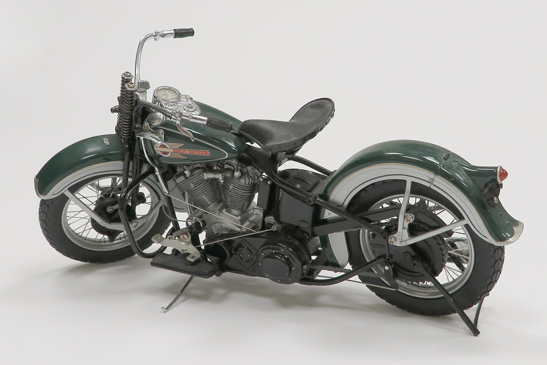 2nd Image of a 1936 HARLEY-DAVIDSON DIE CAST