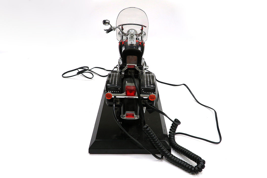 3rd Image of a N/A HARLEY DAVIDSON LANDLINE PHONE