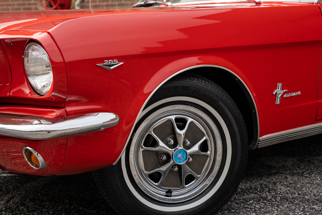 3rd Image of a 1965 FORD MUSTANG