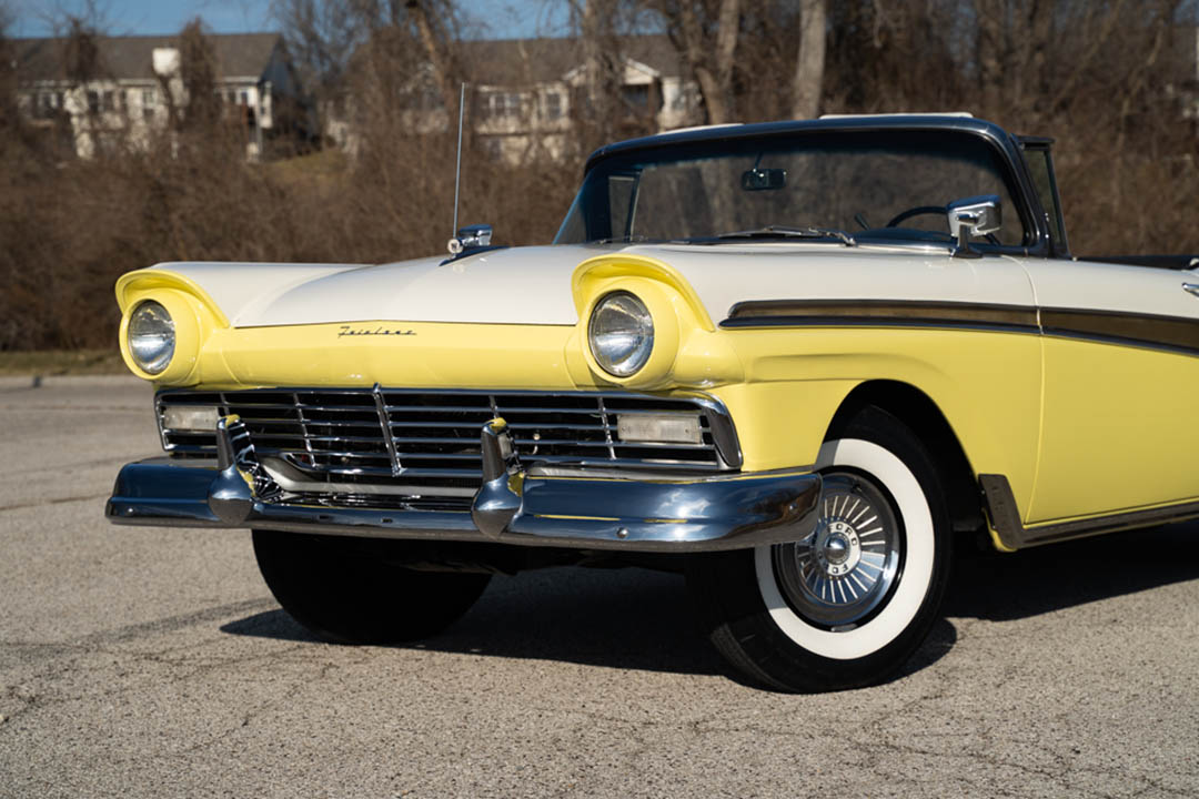 4th Image of a 1957 FORD SKYLINER