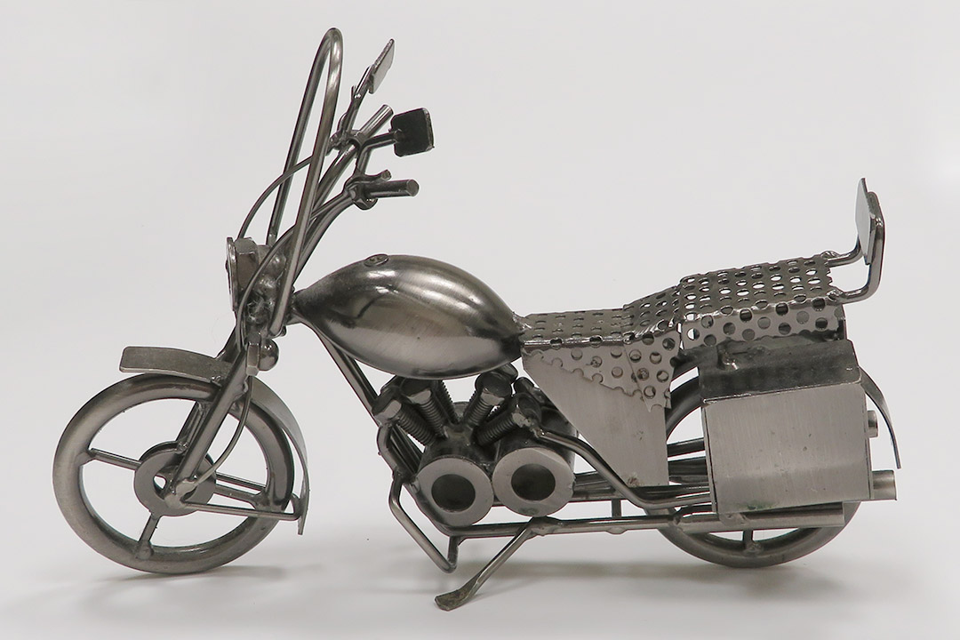 2nd Image of a N/A HANDMADE METAL MOTORCYCLE