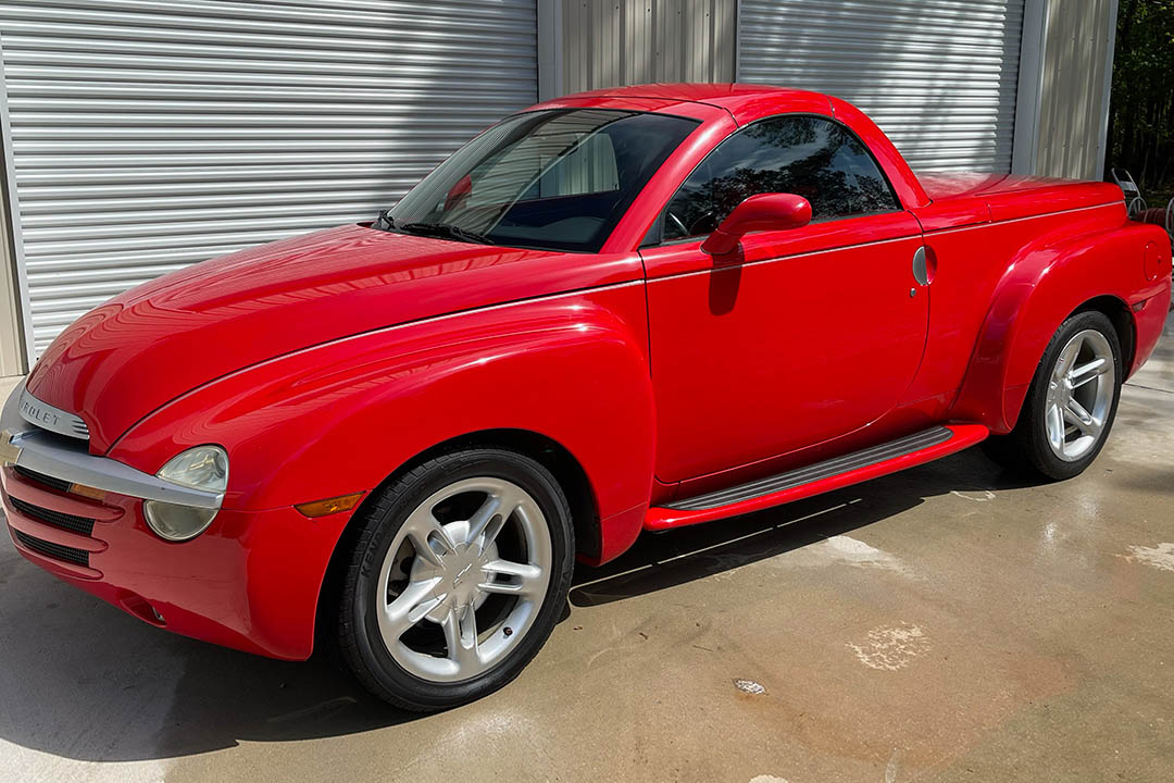 0th Image of a 2003 CHEVROLET SSR