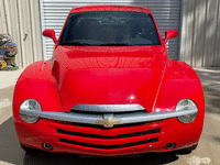 Image 6 of 35 of a 2003 CHEVROLET SSR
