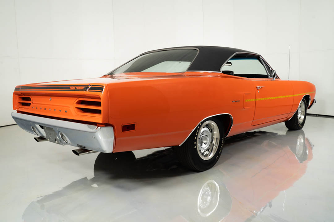 2nd Image of a 1970 PLYMOUTH ROADRUNNER