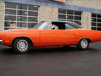 Image 2 of 28 of a 1970 PLYMOUTH ROADRUNNER