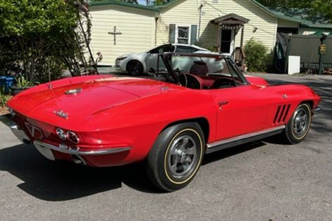 1st Image of a 1965 CHEVROLET CORVETTE